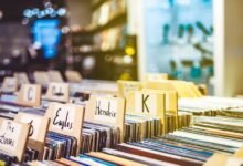 registry lookup records for specified numbers